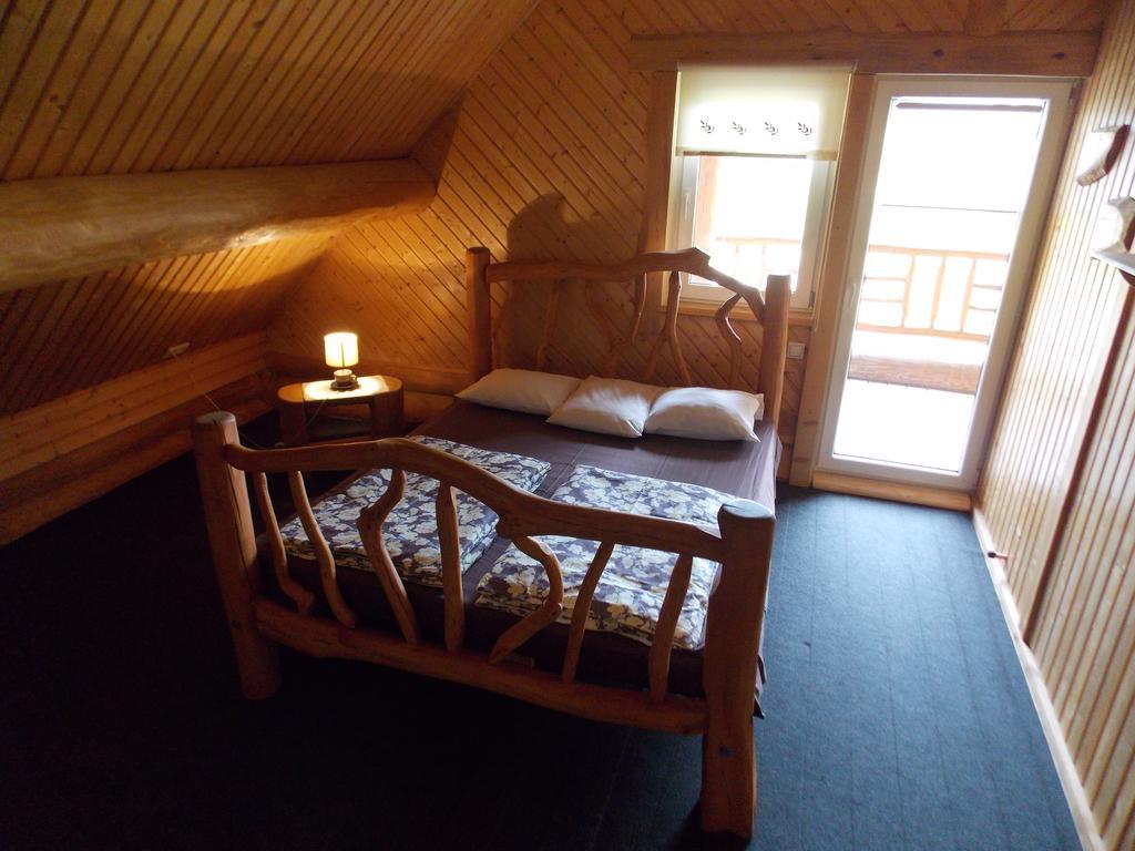 Guest House Kalnini Kārļi Habitación foto